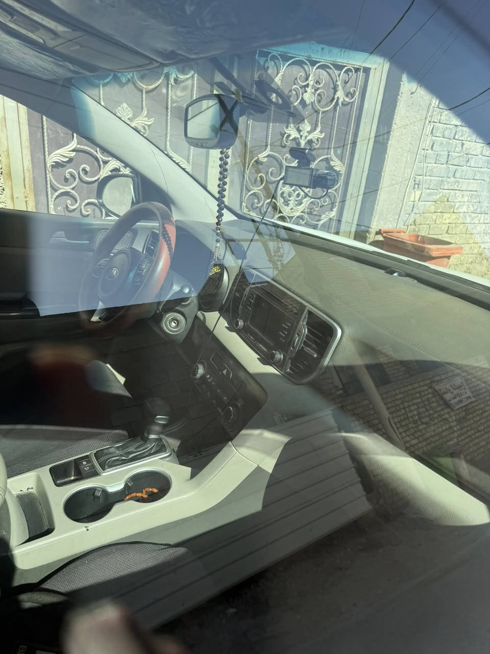 السلام عليكم
كيا سبورتج موديل 2018 وارد امريكي 
حادث بنيد وجملغ صطحي فقط  
  لون اسود السياره ماشيه 128  
مكينه كير ما مفتوحات 
مكينه 4سلندر 2.4 نضام ايكو وسبورت
رقم سليمانيه النكليزي
مكان السياره بغداد الزعفرانيه السعر(١٣٥) $
لستفسار اتصال على الرقم***********
الرقم الثاني كورك واتساب فقط ***********
