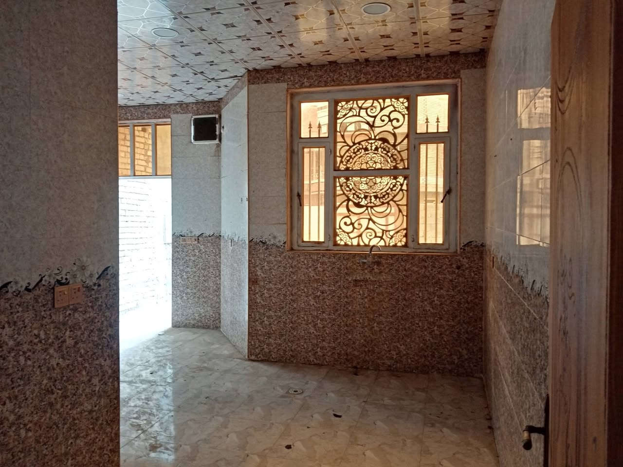 🕋بسم الله الرحمٰن الرحيم 🕋

👋السلام عليكم ورحمة الله وبركاته👋

🏪يعلن مكتب انمار للعقار

🌄الانبار قضاء الفلوجه

🏡 بيت 

#للبيع حي الخضراء خلف جامع التقوى 

🚧 بناء طابوك 

📐المساحه 260م  

📃طابو صرف سند تحويل ملكيه بسم شخص واحد 

🛣️شارع 10 تبليط خدمات مجاري 

🛑طابق واحد  
🔵استقبال وكراج  حديقه 
🔵مطبخ 
🔵غرف 2
🔵مناور 2
🔵صاله 
🔵صحيات 2
🔵الارضيه بورسلين 
 

💲#السعر المعلن 150مليون وقابل للتفاوض مع صاحب العقار 

🧑‍💻عزيزي عندك عقار وتريد تبيعه باسرع وقت راسل صفحتنه نلبي لك طلبك 🙏♥️

⁉️للاستفسار اكثر مراسله صفحتنا او زياره المكتب انمار للعقار الواقع على شارع 60 مجاور اسواق الايمان ومجاور المطعم والكوفي بلاك ساراي شارع السكلات او الاتصال 

☎️***********☎️كورك 
☎️***********☎️ واتساب  

⁉️اذا كنت تملك عقار وترغب في نشره مراسله صفحتنا او زياره المكتب انمار للعقار او ارسال المعلومات على الواتساب ☎️👆

⁉️الاسعار المعلنه في مكتبنا تحدد من قبل البائع وليس المكتب ونجمع البائع والمشتري وجها لوجه لاتمام عمليه البيع

⁉️متابعه ولايك للصفحه ليصلكم كل ماهو جديد فضلاً وليس أمراً

♥️طابت أوقاتكم بكل خير ♥️
