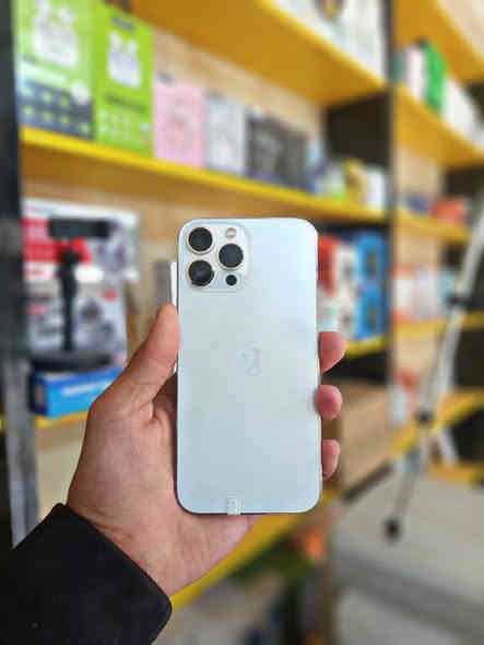 مستخدم أيفون__🩵🥰
 13 Pro MAX
المواصفات. 🥰👇
ذاكره ٥١٢
بطاريه 83 بلادي
نضافه 90 💱♀️
للتواصل واتساب ***********
العنوان /واسط قضاء الحي /شارع العقارات
