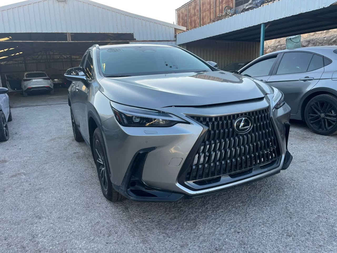 لكزز nx 2025 هايبرد
صبغ جاملغ وبنيد 
دعاميه اصليه نفس الون
سياره تدخل ع كتاب الشهداء 
السعر 220 حره بيها مجال بسيط 
ماشيه 30 الف كيلو
للاستفسار 
***********
او زياره موقع شركه الناجح بغداد حي الجامعه
