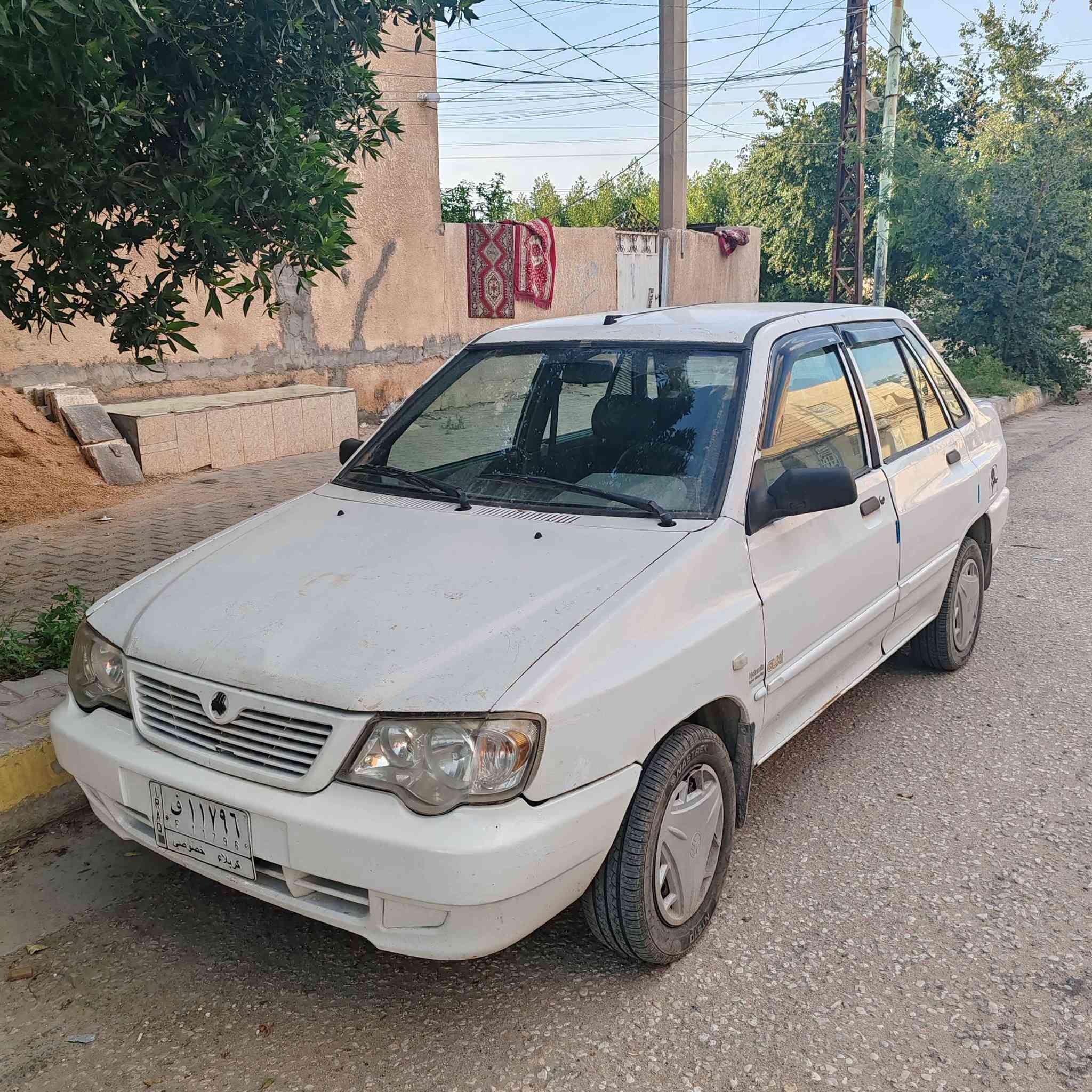 سايبة ٢٠١٠ سيارة نضيفة كلش محرك وكير مكفول ما بيها اخياس كربلاء *********** كربلاء, العراق
