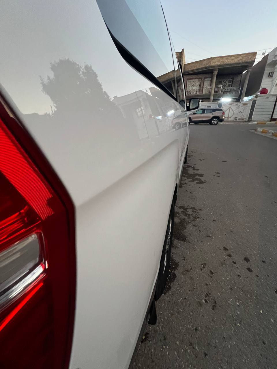 ستاركس مفتوح موديل 2018كفاله عامه رقم بغداد فول مواصفات مكينه وكير وحداديه ودوشمه كهربائيات كله بشرط
السعر ٢١٥
الاتصال
***********
***********
