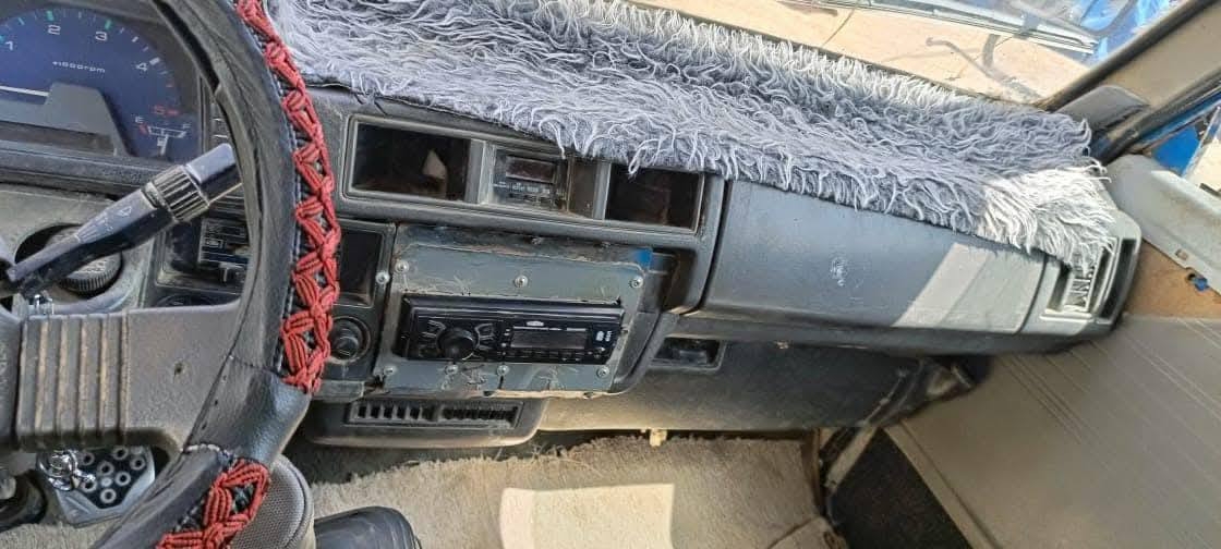 السلام عليكم كيا للبيع بنكو موديل 94
محرك جديد وگير شرط واكسن سياره كامله شغاله 
مسجله رقم السياره فحص بغداد 
المكان صلاح الدين قضاء الشرقاط السعر 26ورقه 
وبيه مجال رقم الهاتف 0787400506
***********
