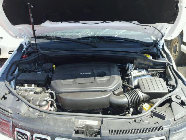 السلام عليكم من رخصة ادارة الكروب
جيب للبيع موديل ١٧ فول مواصفات بغداد تحويل بشرط 

مكاني بغداد البنوك. متوفر ماسنجر واتساب  السعر ١٧٣ قابل للتفاوض 

***********
