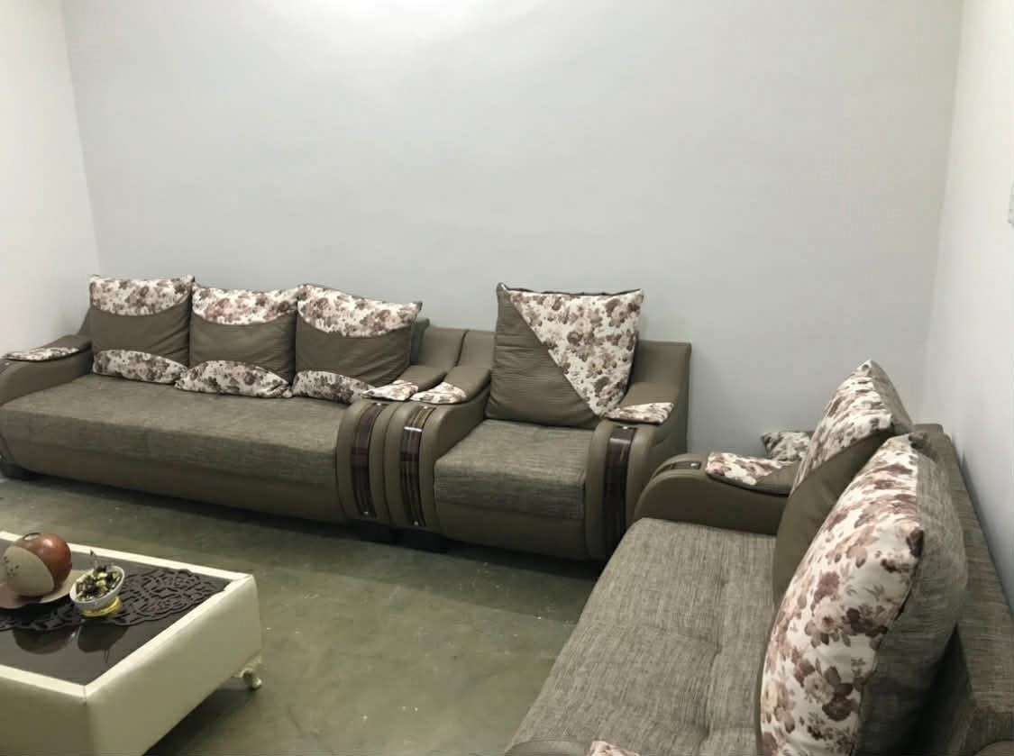 تخم قنفات نظيف كلش 10 مقاعد مع برده هديه


**إذا كنت صاحب هذا الإعلان وتريد حذفه لأي سبب، رجاءا أرسل رسالة إلى الدعم الفني**