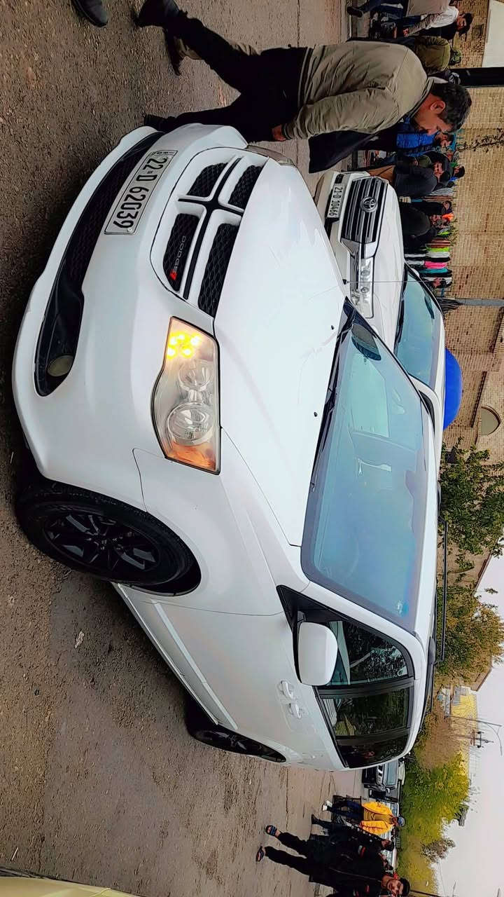 السلام عليكم 
دوج كرفان 2019 GT فول مواصفات رقم اربيل 
تحكمات ستيرن فووول 
أبواب كهرباء 
كشنات كهرباء جلد
تدفئة بالستيرن 
 تدفئة  كشنات 
 تبريد ثلج *+ تدفئة  خير من الله 
صدر حداديه امام خلف كله تمام 
تخم تاير جديد 
حادث فقط جاملغ الأيمن بدون دواخل بشرط ومبدل والبنيد نفس اللون 

السعر 195$ وبي مجال بسيط 
مكان السياره ديالى بعقوبه ***********
