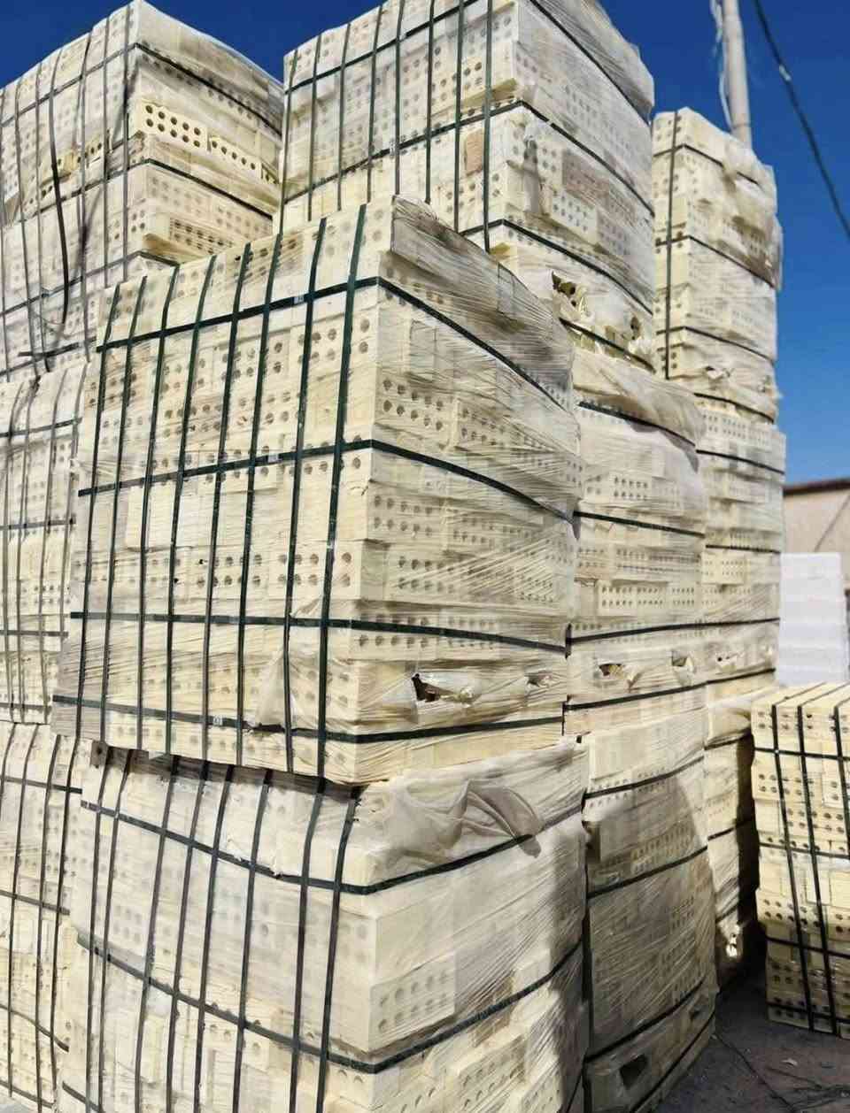 شركه البصره لتجهيز كافه المواد للبناء
ثرمستون الوطنيه الكبسه     👈سعر   330
ثرمستون الحوشان الكبسه  👈سعر 320
ثرمستون بلد سلام الكبسه  👈سعر  320
ثرمستون الشمس الكبسه 👈 سعر 320

طابوك النهروان 180
》ثرمستون عكاده فرمستون قياسات خاصه 《سمنت مال عماره 95 واصل 
بلوك جويبده الالف 600
بلوك صناعيه بحص الالف 650
سمنت المبروكه العادي 98واصل       
سمنت المبروكه المقاوم100 واصل
سمنت الفالكون العادي 98واصل 
سمنت الفالكون المقاوم100واصل 
بورك عراقي الاهليه 85
بورك الميزان 90
 ماده الكويتي سعر 11
يوجد كرين لنقل وتصعيد المواد.      للاتصال 
      بس داخل البصره. فقط
👈***********📞
👈***********📞
