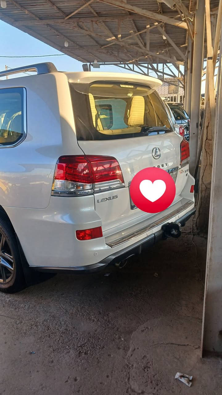 السلام وعليكم الكزز مديل 2015 رقم بصره دولي فول موصفات كفاله كبير محرك تخم تاير سياره كلش جديده ما بيها كل نقص رقم تلفون/*********** /***********
