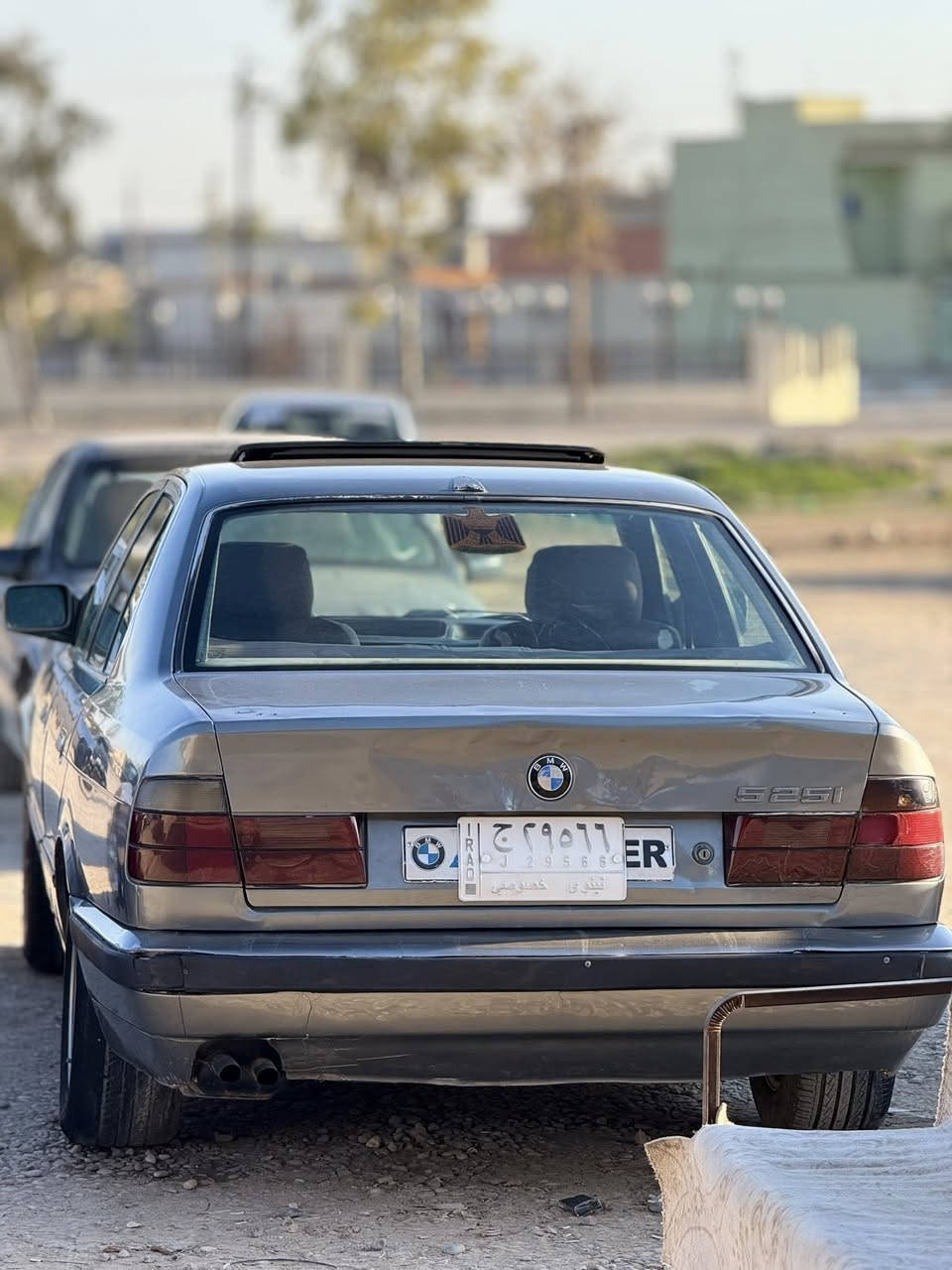 للبيع 525 بي ام دبليو 
كير اوتماتيك 
كير محرك شرط 
السعر ￼50 $ بيها مجال 

***********
