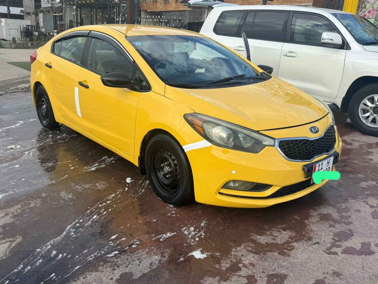 السلام عليكم
فورتي مديل 2015. امريكي 
حادثها موضح بلصور مالتها 
السياره كلها ليبل واحد بدون أي قطعه تبديل 
مكينه 1800دوش خير من الله 
كيرها  اي تي المرغوب بلادي. 
صدر امامي خلفي جديد 
تخم تاير 
تتفئه تبريد. 
مواصفات العاديه معروفه 
السياره بسمي. رقم جديد هزه جديده 
مصفره هيئه غرامات.  
السياره شرط احله من الصور  
وين ميعجبك  تفحص افحص شرط ابيعلك ع سونار. 
السعر 114 وبيها مجال 
*********** 
مكلف بلنشر
