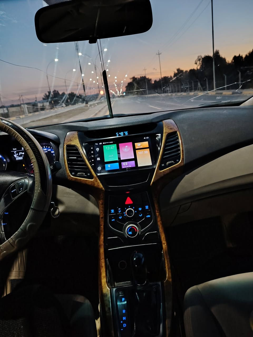 سلام عليكم لاانتره للبيع مديل 15 فول مواصفات خليجي محرك 1800 مامفتوح لامحرك ولا كير تبريد تدفئه كامل تختم تايرات حداديه جديده رقم سياره بغداد السنويه 27 العنوان كربلاء سيارة بيها قطعه وحده فقط سونار صار يومين السعر 120 وبيها مجال رقم الهاتف ***********
