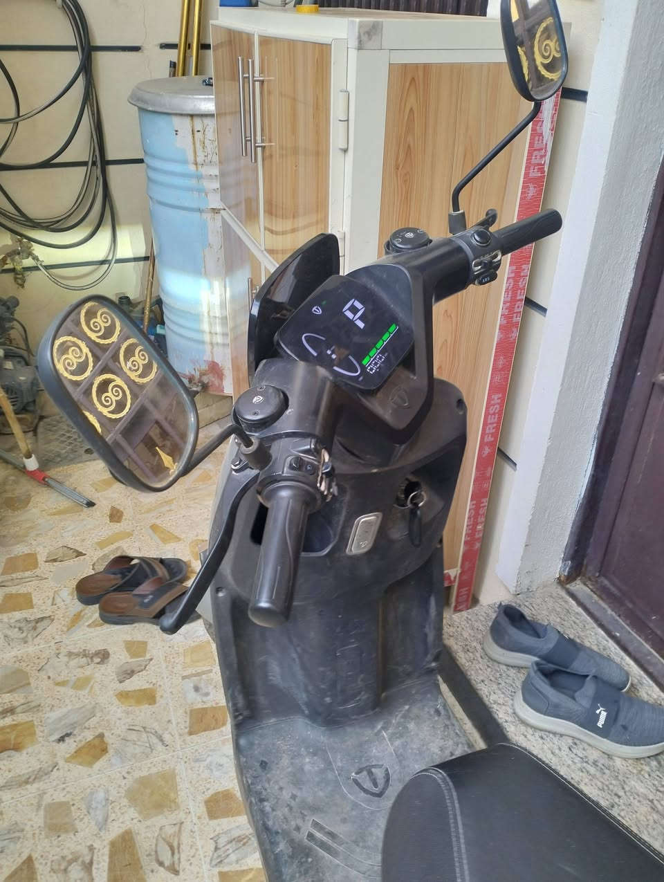 السلام عليكم دراجة شحن الريان نوعية ممتازة الدراجه حلوة ونضيفه خير من الله مستعجل على البيع سرعتها 80 ماشيه قليل السعر 600الف الشراي يتصل ***********
