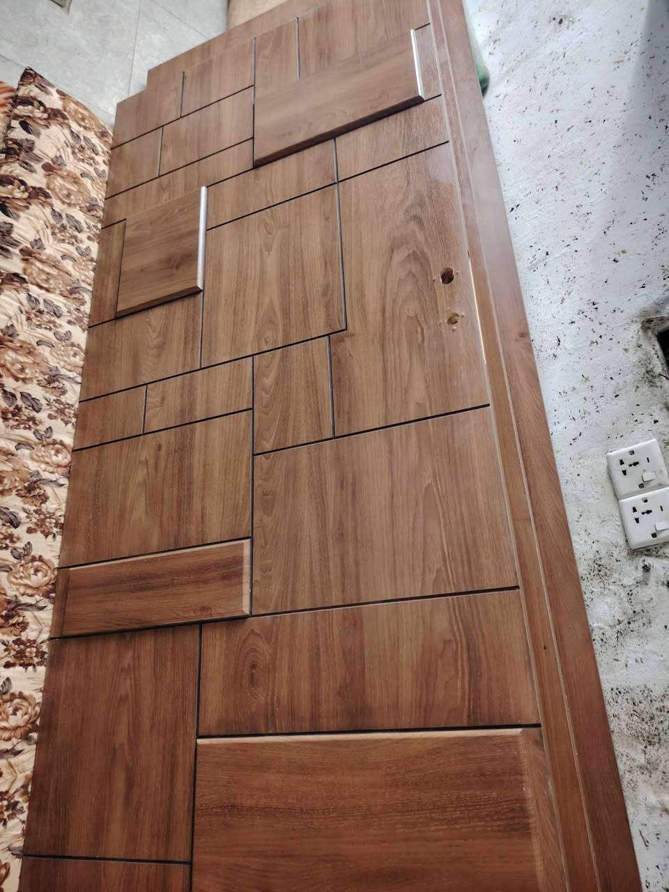 ابواب للبيع عدد 4 كل 2 شكل خشب تركي 
باب 90في210
باب 90في 230
السعر الواحد 60


**إذا كنت صاحب هذا الإعلان وتريد حذفه لأي سبب، رجاءا أرسل رسالة إلى الدعم الفني**