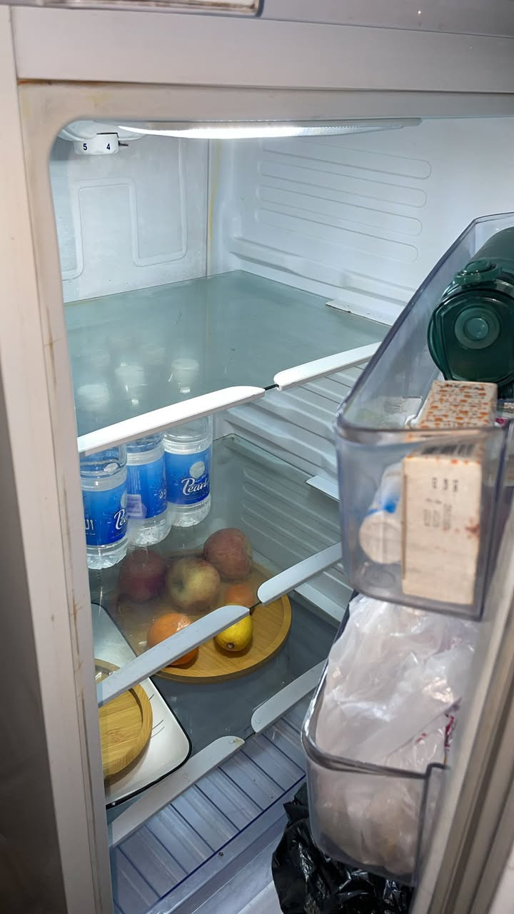 ثلاجه صارلها فتره عندي أريدها للبيع لان ماكو مكان الها تبريدها حلو داخلها جبير ونضيف مابيها أي شي سعرها ١٢٥ للاستفسار خاص


**إذا كنت صاحب هذا الإعلان وتريد حذفه لأي سبب، رجاءا أرسل رسالة إلى الدعم الفني**