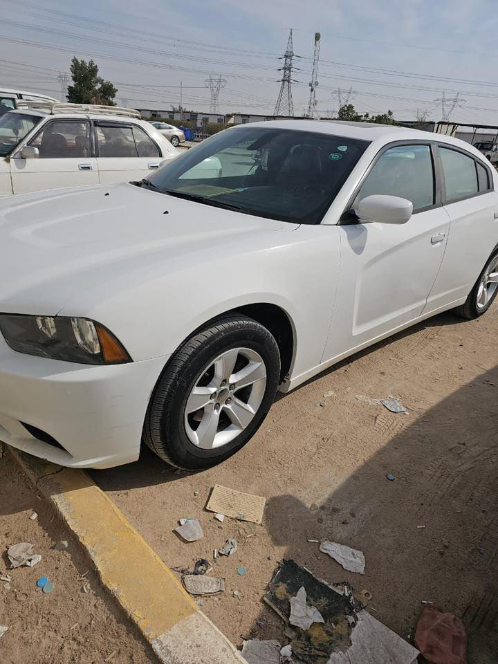 ياالله اخوان سيارة جارجر 2013 كصة جنطة فول فتحة شاشة جبيرة تدفئة كشن تبريد تخم تاير حدادة كلة على الشرط متومة رقم وسنويةوكالة  شرط اصلي محرك كير السيارة جديدة كلش ماعدة الكصة السيارة ماشية 83 حقيقي السعر 52 وبيها مجال العنوان البصرة والله يرزق الي ياخذها احتمال راح  بسجلونهن الله يرزق الناس  وات ساب ***********
