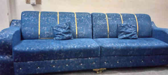 السلام عليكم
اخوان هذا ديوان 20  مقعد شغل مرتب وثقيل مستعجل على بيعتة النظافة خير من الله امانة الله لاطكعة لاوصخ 
سعرة 500 الف للاستفسار ***********
