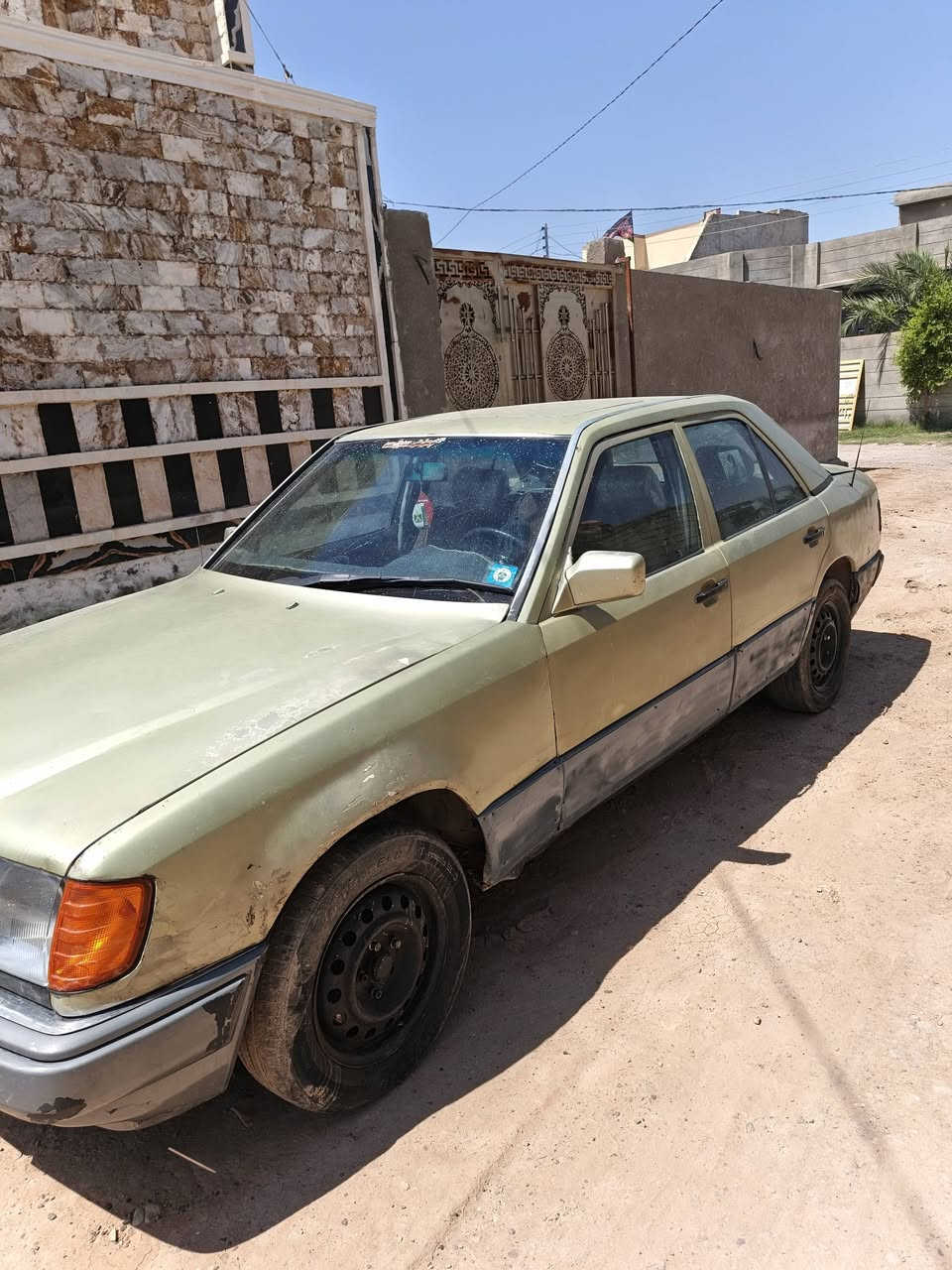 مارسيدس موديل 85
مكينة بطة ثنين ونص رقم وسنوية جدد

السعر 36 وبيها مجال ويرهم مراوس

المكان ديالى المقدادية

رقم الهاتف: ***********
