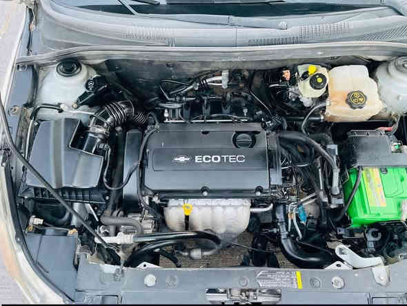 السلام عليكم للبيع شوفر كروز موديل 12 سياره خليجيه مكينه وكير جديده تايرات جديده شاشه تاب تحكم ستيران السياره نظيفه مكينه 1800 سياره مكفوله من الحادث بيها 4قطع صبغ يعني  اماكن صبغ وعندي صور قبل الصبغ السعر 87 وبيا مجال  رقمه بغداد تحويل الثاني يوم لاستفسار لاتصال برقم ***********
