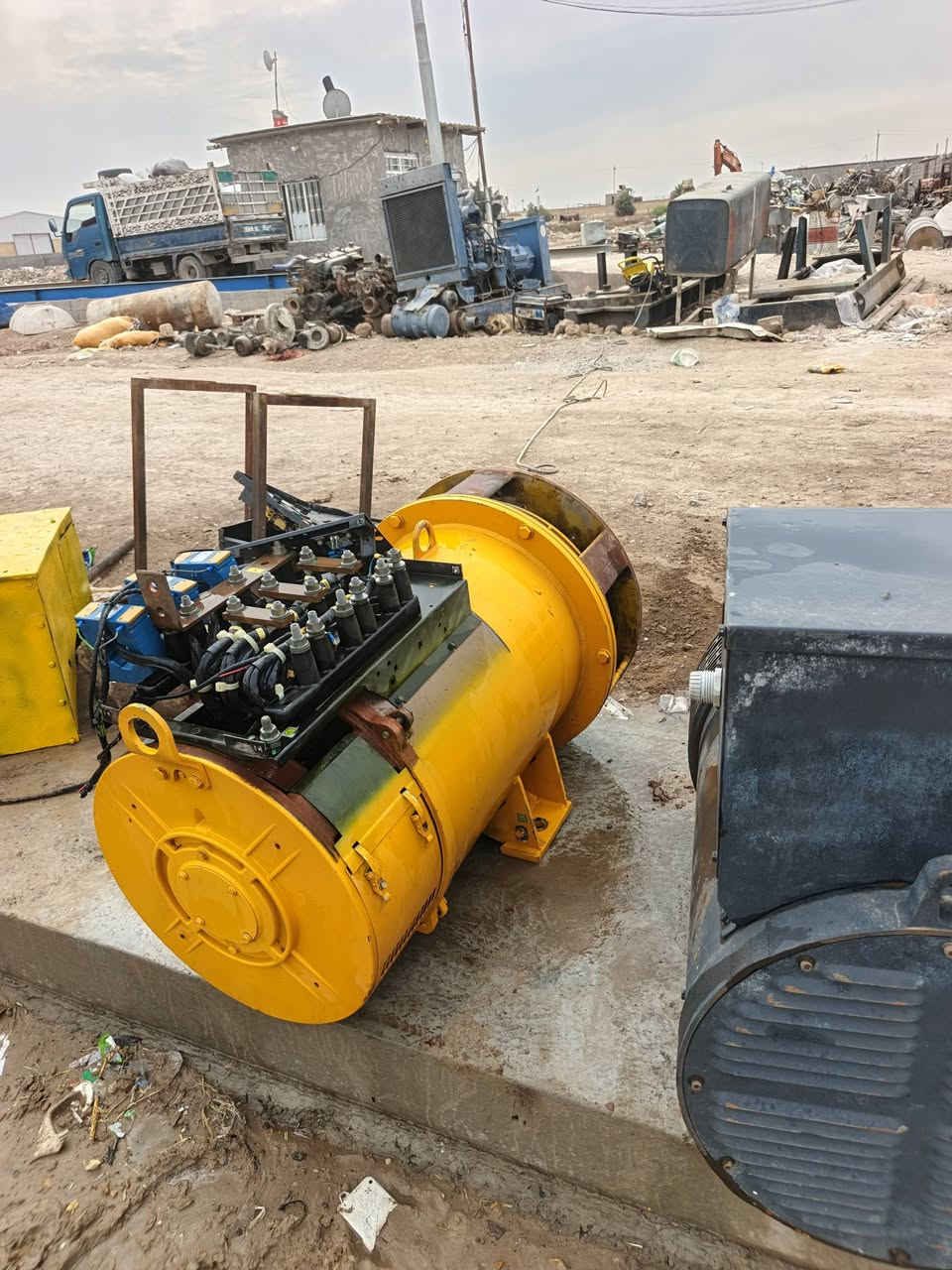 السلام رأس توليد لوري سمر 250بلادي
داير 46السعر 26ورقه بي مجال 0770279449 ***********
