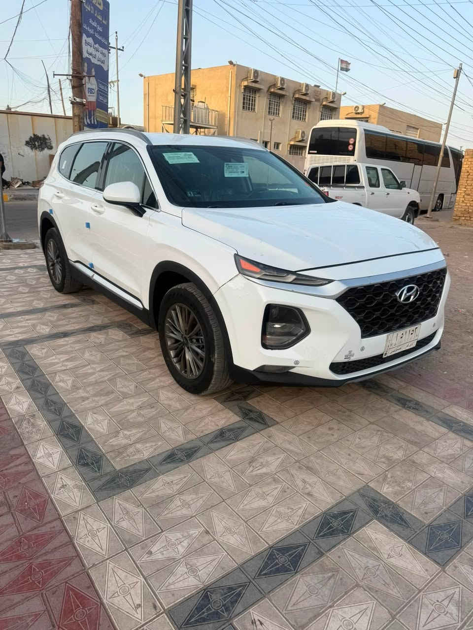 سلام عليكم للبيع او مراوس هونداي سنتافي 2019 وارد امريكي تبديل قطعه وحده بيها صبغ قطعتين بجم مكفول 
مكينه 4 /2400 مكفوله وكير وتبريد وحداديه ماشيه 65 فقط 
فول مواصفات عدا البانوراما كشنات كهربائي تدفئه دواخل رصاصي شاشه جبير تحكمات ستيرن قياده ذاتيه توقف ذاتي 3 وضعيات قياده تبريد قطعتين نقطه عمياء بردات خلفيه بلاد صندوق كهرباء سبير مانازل جديد سايد بريك دكمه لد امامي وخلفي حساسات خلفيه كامره 
رقم ذي قار حره تحويل ثاني يوم
سعر 155 وبيها مجال 
مكاني ناصريه 
***********
