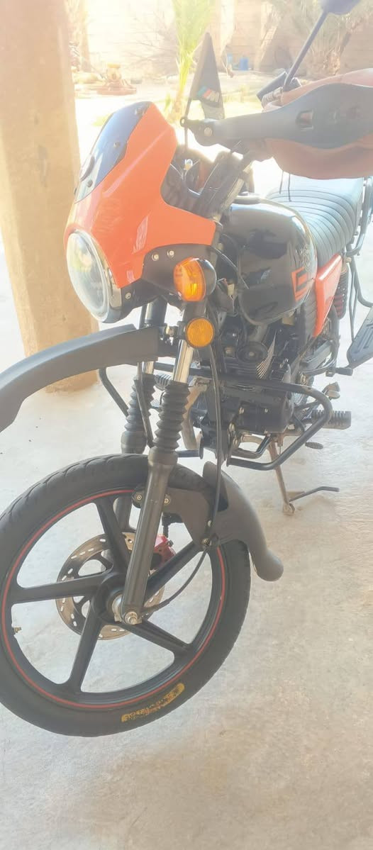 اسلام عليكم ورحمه الله وبركاته
ماطور دايوان موديل 2025مرقم كامل بئاسمي شغال كامل لايتات نشرات بكات 
اشاير كهربائيات كفاله عامه تايرات جدد ماطور بس تركب وتمشي السعر مليونين او500بي مجال بسيط المكان تكريت 
الرقم ***********خلي تواصلك واتس أو اتصال
