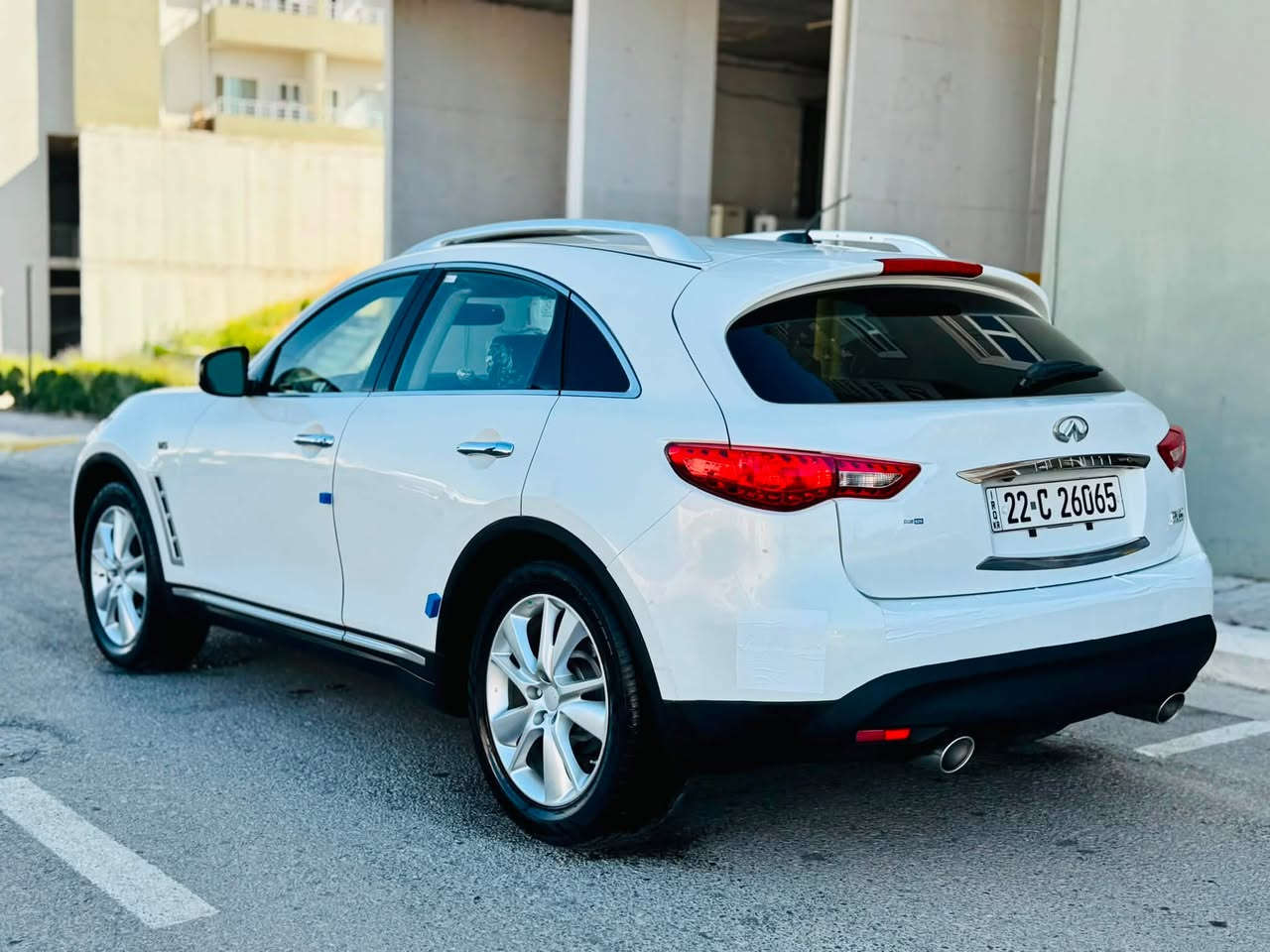 ﷽
‏INFINITI FX35 2009
أنفنيتي FX35 موديل 2009
فول مواصفات
--------------------------------------
مكان🌆:سليماني                    سعر💵: 99$ قفل 
تليفون☎️: ***********
--------------------------------------
محريك V6 سته سلندر
گير و محريك بشرط مامفتوح
بدون صوت بدون صرف بدون خلل بشرط فحص
ماشيه 170 الف كيلومتر
--------------------------------------
سيارة بها قطعه صبغ بشرط بدون دواخل 
--------------------------------------
مواصفات
{{ بصمة - سلايت - ستيرن كهربا  - شاشة - كشنات جلد - كشنات تتفيئة و تبريد - كشنات كهربا - فورميكا - تبريد مركزي- كشن خزن - ٤ كاميرا - بلاجكتور - ڤوليوم - تحديد سورعة - بعد }}
--------------------------------------
أربع تاير و ويل جديد سيارة جديد بدون مصروف
سيارة شرط بدون اى نواقص گير و موحريك و حدادي و كاهرباى كله بشرط
سبير ما نزله
سنوية و رقم جديد سنوي بأسمي تحويل غرامة بشرط
--------------------------------------
كوردي
﷽
‏ INFINITI FX35 2009
ئينفنيتي مؤديل 2009فول مواسفات
---------------------------------------
شوين🌆: سليمانى                    سعر💵: 99$ قفل
مؤبايل☎️: ***********
---------------------------------------
مه كينه V6 شه ش بستؤن
گير و مه كينه ى به شه رت نه كراوه ته وه
سه وت و سه رف و خه له لى نييه به شه رت
 170 هه زار كيلؤمه تر رؤيشتوه
---------------------------------------
يه ك بارچه ي بوياخه  بي ناو گرتن 
---------------------------------------
مواسفات
{{ به سمه - سلايت - شاشه - ٤ كاميرا - كوشن خه زن - - كوشن جلد - كوشن هيته ر و تبريد- دوو كوشن كاره با - فؤرميكا - ته بريد مه ركه زى - بلاجكتؤر - تحديد سورعه - زؤر مواسفاتى تر }}
---------------------------------------
چوار تايه ويلى لؤكى بؤ به ستراوه
كامل سيرڤزى بؤ كراوه و يه ك دينار مه سروفى نييه
سه نه وى و ره قه م وهه زه ى تازه يه به ناوى خؤمه وه يه
سبيري دانه به زيوه 
{{ گير و مه كينه و كاره باى و هه موو گيانى به شه رت }}
---------------------------------------
