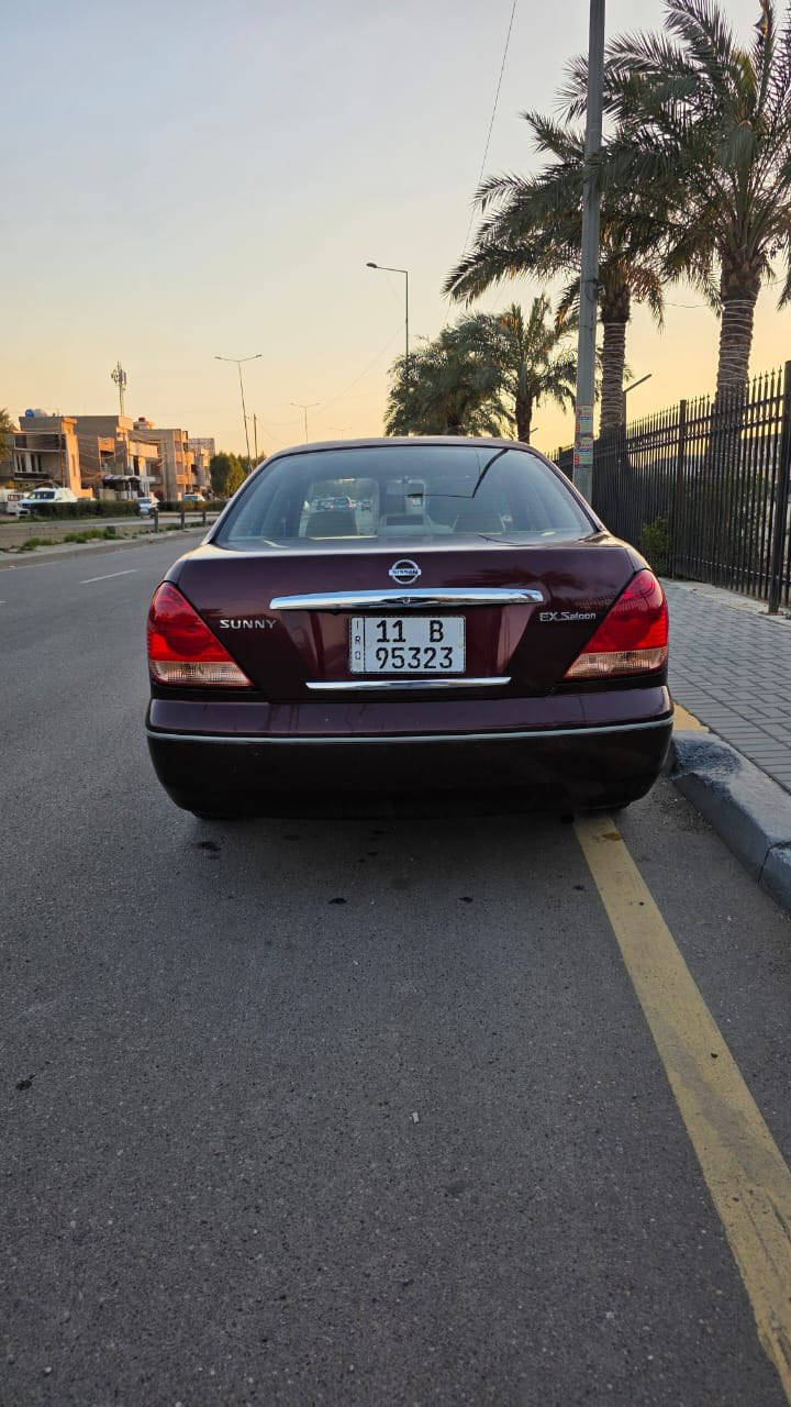 سني ياباني ٢٠٠٨ لون ماروني
السياره حلوه داخلهه نضيف ماشيه ٢٥٠ 
هزة وسنوية جديدة
مكينتهه قبغ اسود المرغوب بيهه جراد وبيهه قطعتين ودعاميات مصبوغه بالجديد
السونار ويه الصور 
مكاني حي العامل
السعر 90 وبي مجال بسيط
الرقم ***********
