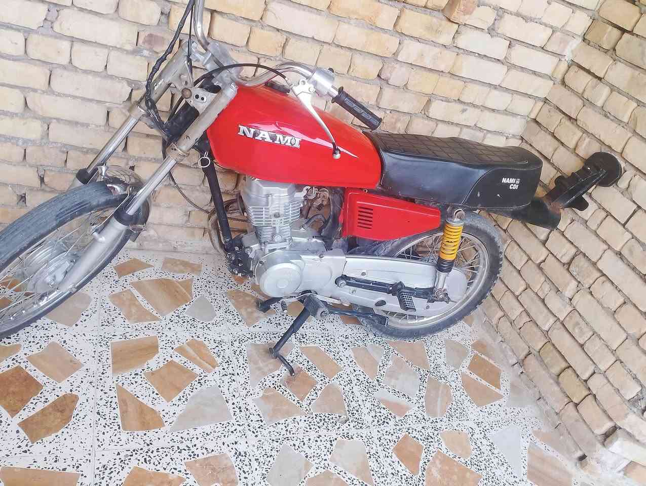 سلام عليكم دراجه للبيع شلامجه نامة آصلي بدون اوراق سعر 450 وبيه مجال رقم *********** 📞 .
