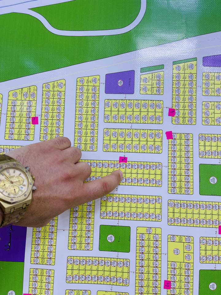 .....بسم الله الرحمن الرحيم...
متوفر قطعه 200م  في منطقة ل54 الجامعه
فوق كلية التمريض
وقريبه جدا من موقع مستشفى النسائيه 
الارض طابو صرف 
تحويل مباشر 
السعر خااص
للتواصل والاستفسار اكثر واتس اب
***********
***********
كذالك زوروا مكتبنا .مكتب المصطفى للعقار .
العنوان .الفلوجه شارع 60 مجمع عقارات الفلوجه .مجاور نادي الصمود
