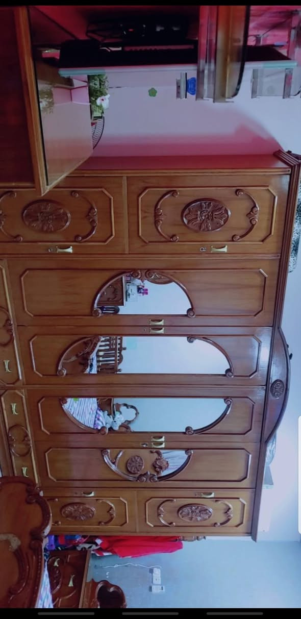 غرفه نجاره عراقيه درجه اولى لبيع الاستفسار واتس *********** البصرة, العراق
