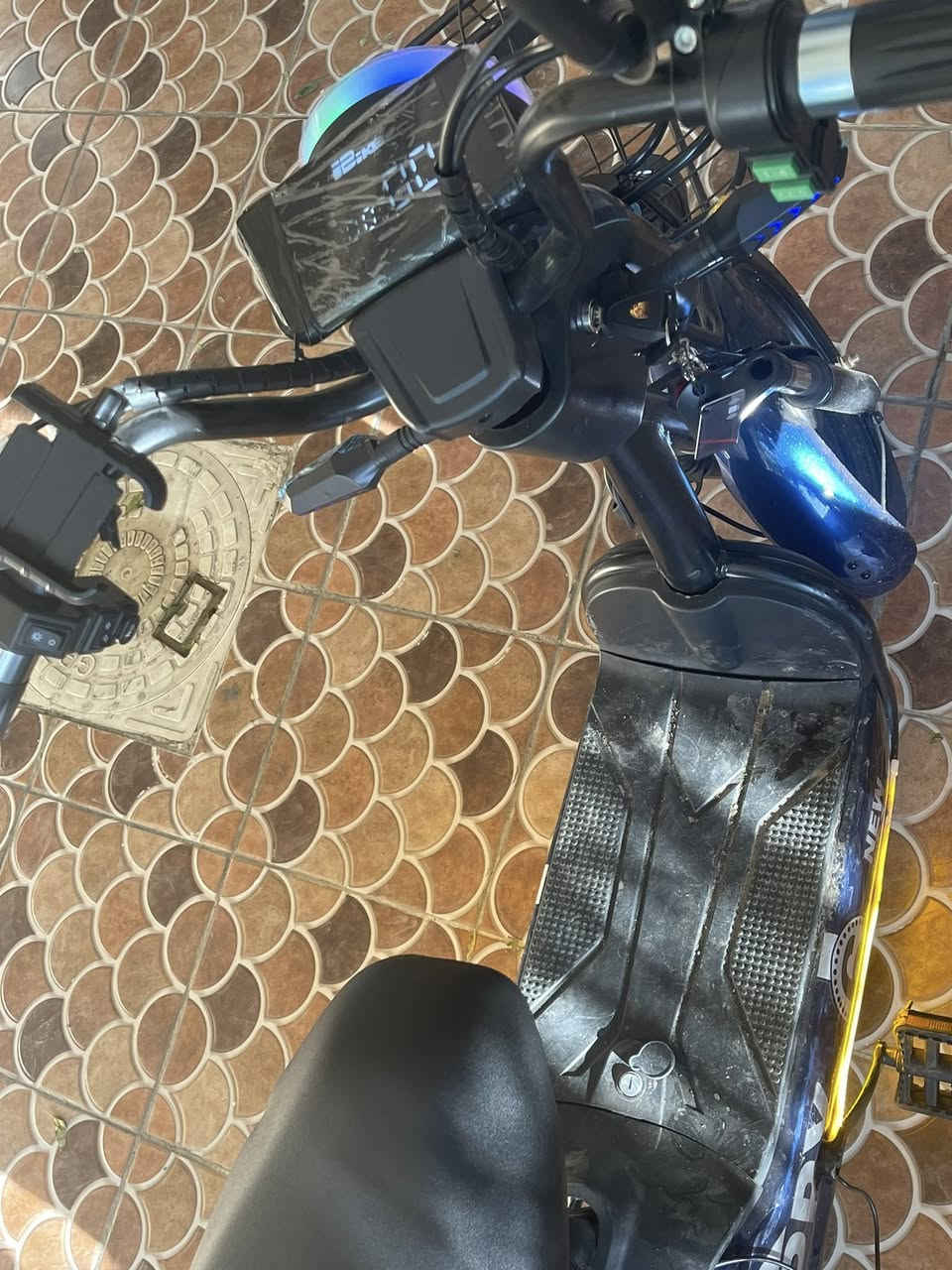 السلام عليكم دراجه شحن البارحه اخذناهه جديده صارت علينه ب٢٨٥ قفلهه ٢٥٠ مكاني بلديات


**إذا كنت صاحب هذا الإعلان وتريد حذفه لأي سبب، رجاءا أرسل رسالة إلى الدعم الفني**