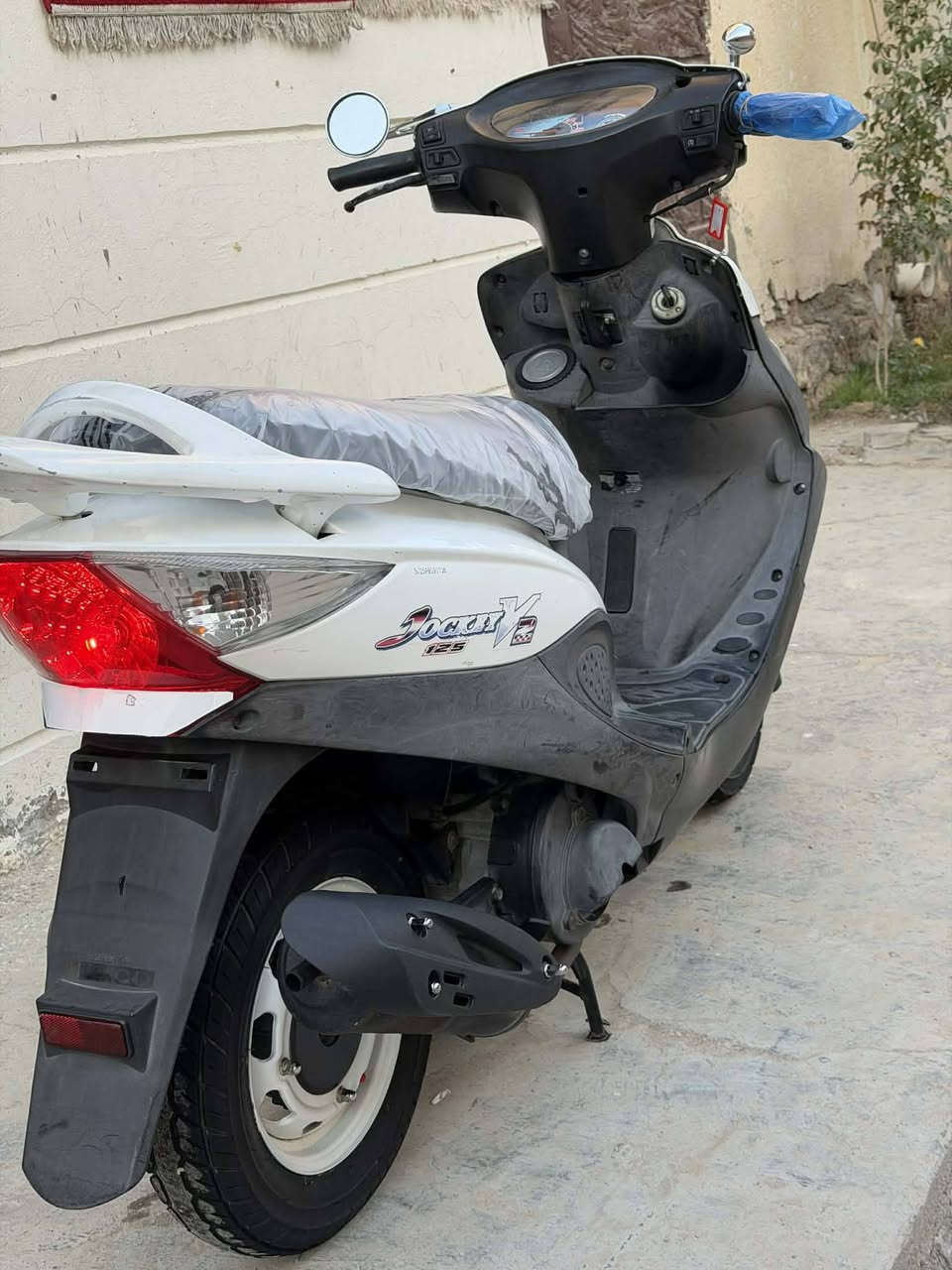 سلام عليكم دراجه كامكو للببع سعر 900 وبيه مجال بسيط دراجه كفاله
***********
