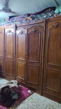 غرفه اخشاب • نضيفه • ست ابواب
