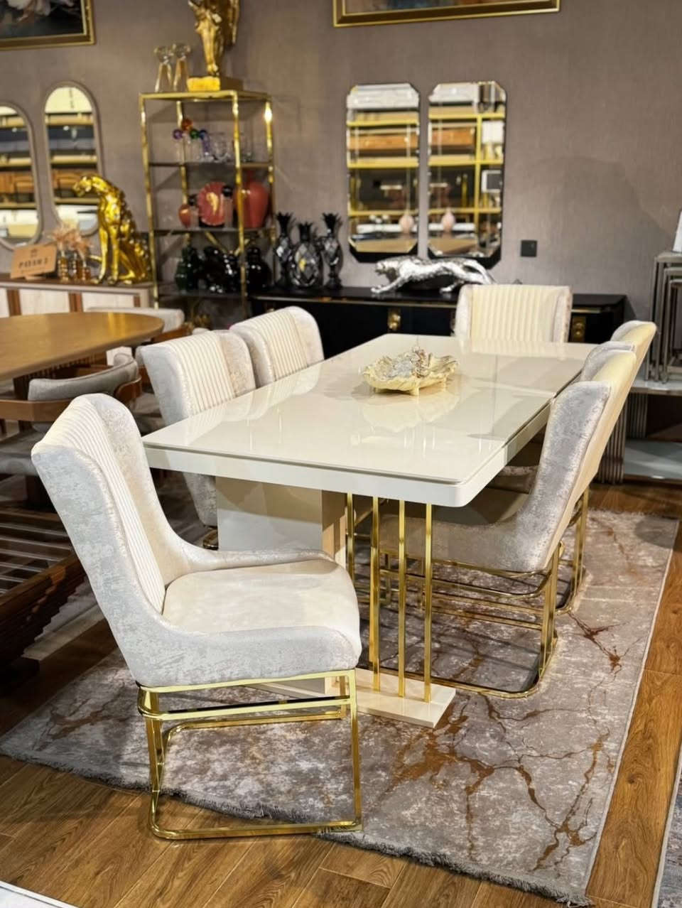 اهلاً وسهلاً بيكم زبائنه الكرام
وصل وجبه جديده من ميز طعام 6 كرأسي و8 كرأسي نوع تركي  العنوان موصل شارع الدكزلة  اثاث الربيع الاستفسار عن طرق واتساب ***********/ ***********
