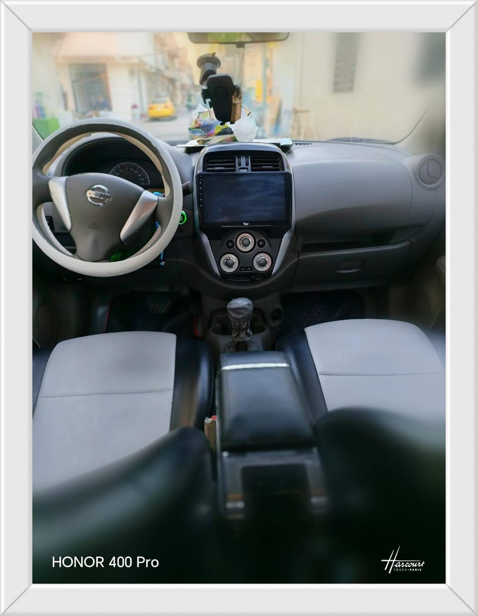 السلام عليكم نيسان صني هندي  22 للبيع بيها بعض الملاحظات وبيها باردين بارد شبر بقبق الشنطه وبارد بلباب سايق كلش قليل تبريد ثلاجه بصمه سياره اي نقص مابيه سياره من كهربائيات من كلشي دوشمه كشنات جديد ارضي جلد شاشه +كامره بيه بانزين محسن مكينه ناعمه منظومت صوت دجي سياره بمعنه كلمه نظيغه كلشه +بوليش ماشيه 95 سعره 121 مكان بغداد *********** سنويه بسمي
