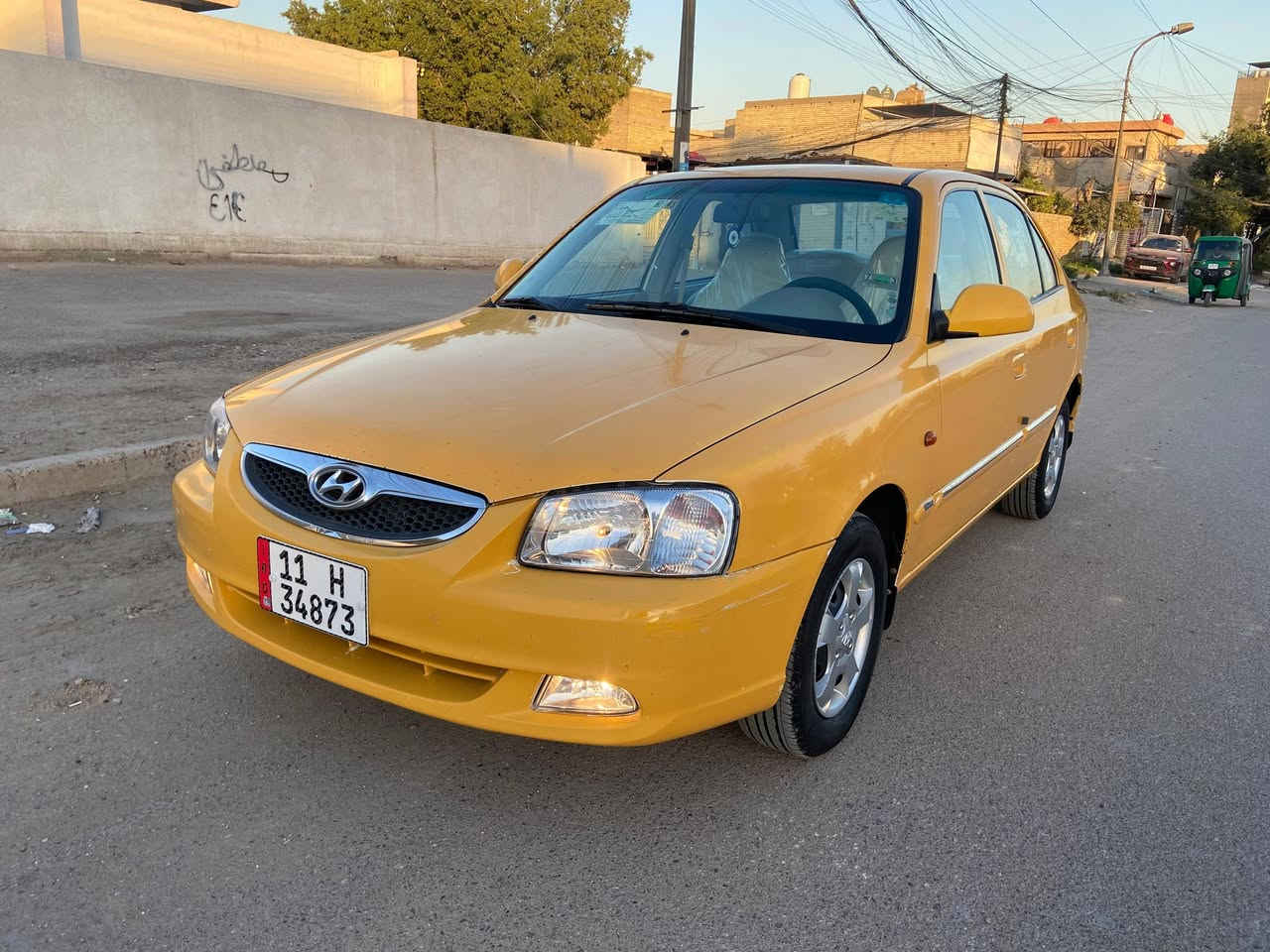 سلام عليكم
هونداي فيرنا ١٥ بلاديه مامعيوده 
كفاله عامه من كلشي لاضربه لاتبديل حته الدعاميات بلادية فقط بيها شخط بل باب الخلفي ومسوي 
ماشيه ٨٨  حقيقي
ارقام وهزه وسنويه جدد
 داخلهه جديد مدوشمه كشنات وأرضية  تبريد ثلج  ماصدات اصليه بك لايتات اصليه هورن اصلي بلادي كبات شركه جدد جاهزه للاخير  السعر 82وبيهامجال اتصال وبيك خير وتدلل ممتواجد عل خاص 
هـ ***********
عنواني بغداد
