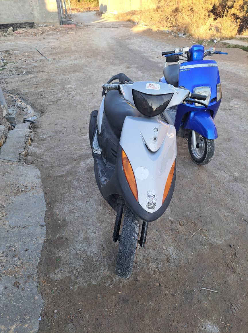 السلام عليكم ماكس عدله ياباني مختمه بلادي بس صالنصه fm رياضي كلشي شغال نقصها فقط سلف شلعه معدل حلوات السعر ٣٧٥ ترهم مراوس ***********
