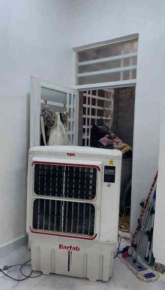 يــالله بــيــت 50 متر بناء جديد …
صــــب كونكريت …بناء بلوك خان النص …
طابو زراعي مشمول بالتطويب … بــيــت جاهز وجديد 
قريب لشارع سعره مناسب خدمات مدارس أفران عيادات 
عنوان البيت.شارع المطار القديم قرب مول الامير …
           السعر 17 بي مجال بسيط 
للاسـتـفـسـار ***********واتــســاب +اتــصـال
