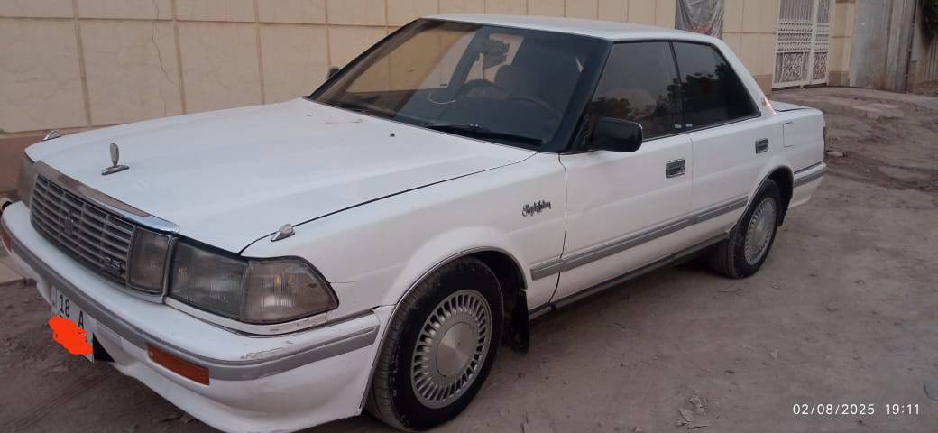 هارتوب موديل 1990مكفوله من الضربه والكص ونقل الجثة سياره جديده مكينه وكير حداديه خلفي  وامامي تدفئه تبريد شغال تخم تاير جديد رقم بابل انكليزي باسمي مكاني حله المركز السعر 55 وبيها مجال
 ***********
