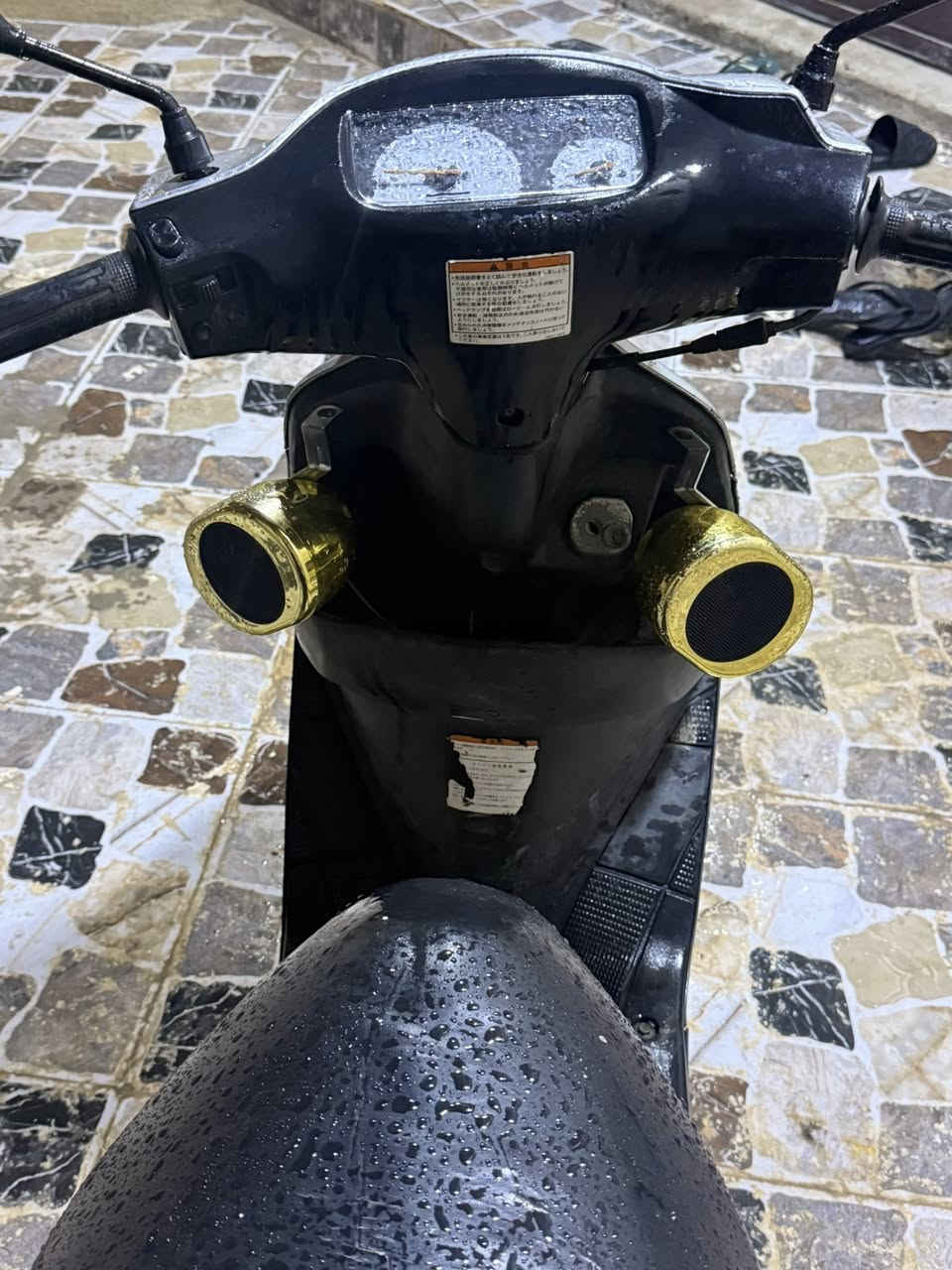 دراجة رمبة بلادي جديده جداً ماناقصها برغي للبيع بـ 450
***********
