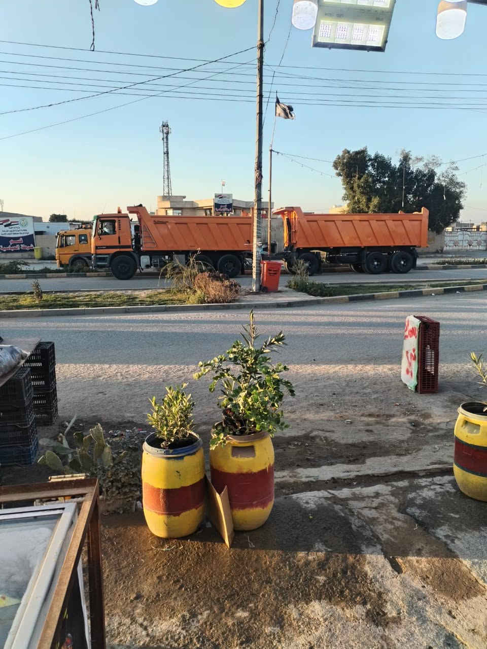 سلام عليكم مرخصت مدير الكروب للبيع موديل 2002 مربوطه 3 لوحات انكليزي
مكينه 8 كير 240 قليج مجموعة جيف رباط 24 كفاله عامه مداور ثاني يوم سعر 5 دفاتر وبيه مجال ورجان المايعجبه سعر لا يعلق ***********
