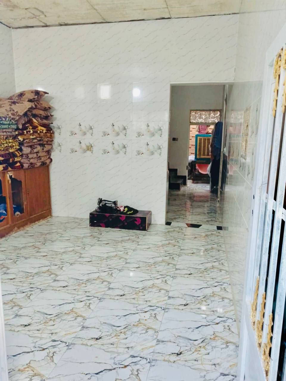 السلام عليكم
دار 100متر للبيع يحتوي على غرفة وصالة ومطبخ واستقبال وحمامات داخلية وخارجية

السعر (25)مليون وبي مجال

العنوان براكية -شارع المطار القديم -الفرع المقابيل مدرسة القصواء بنهاية الفرع
للاستفسار ***********
