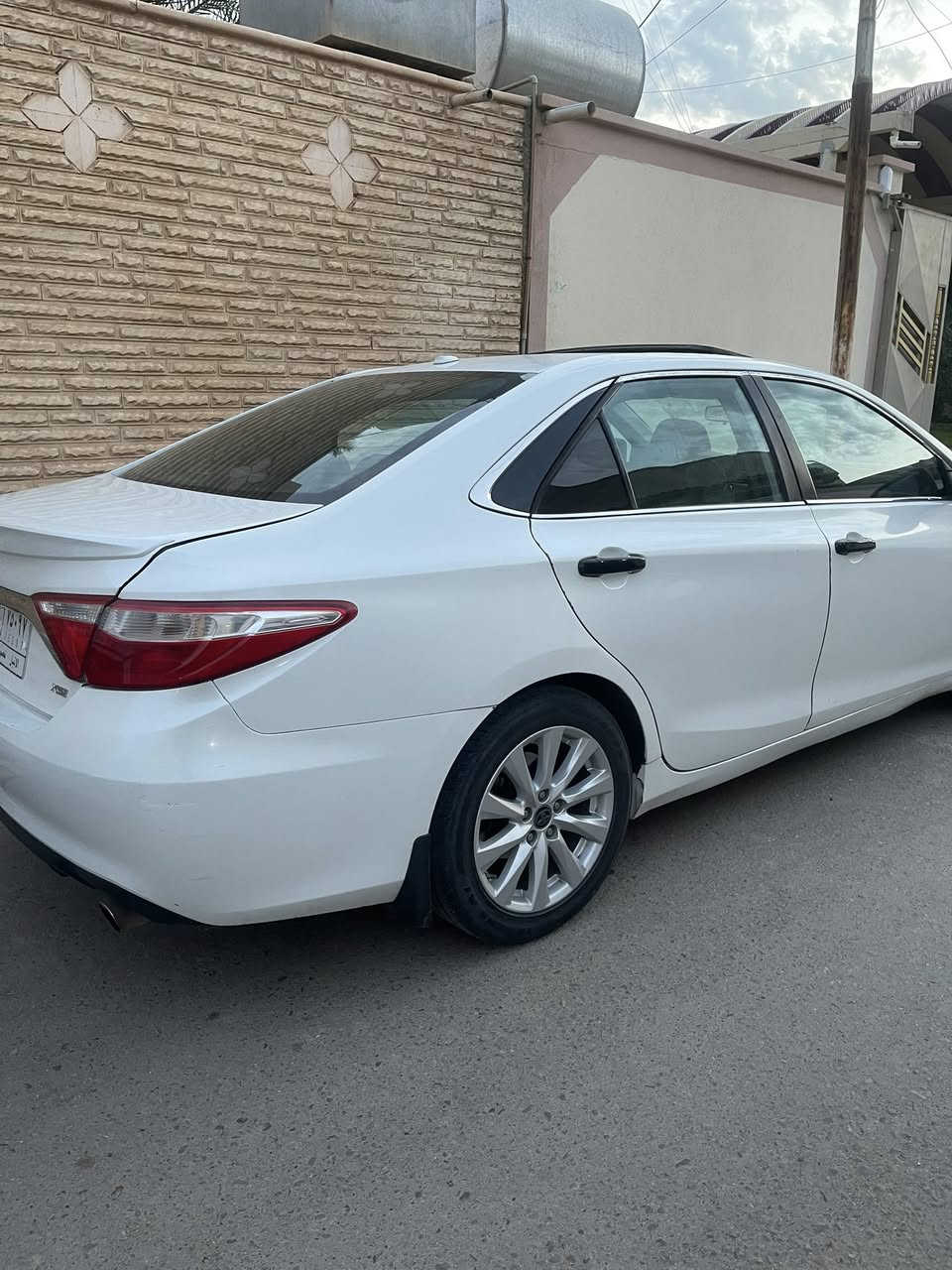 يا الله سلام عليكم تيوتا كامري 2017 فول xse موصفات فول عدا الفتحة  رقم انبار خصوصي بيها صبغ اربع قطع و٣ كلير بس ابيعك حته الكلير صبغ 
ماشية 121 ميل وقابل لزيادة 
السيارة فتحة 
كشنات جلد 
تدفئة بلكشنات 
كشنات كهرباء 
لد امامي
كامرة 
شاشة جبيرة 
شفتات ستيرن 
فول تحكم ستيرن 
مثبت سرعة 
سيارة حلوة ونصبة وترايك للبصرة 
السعر 150 وبيها مجال قليل 
الاتصال ***********
