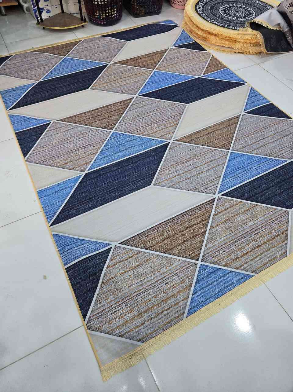 السعر 10 
مفرش ثري دي 

قياس 260×180 

مجمع جنات 
ديوانيه الجتة شارع 30
الفرع المقابل موسسة العين الايتام فرع اسواق تاج الياسمين


**إذا كنت صاحب هذا الإعلان وتريد حذفه لأي سبب، رجاءا أرسل رسالة إلى الدعم الفني**