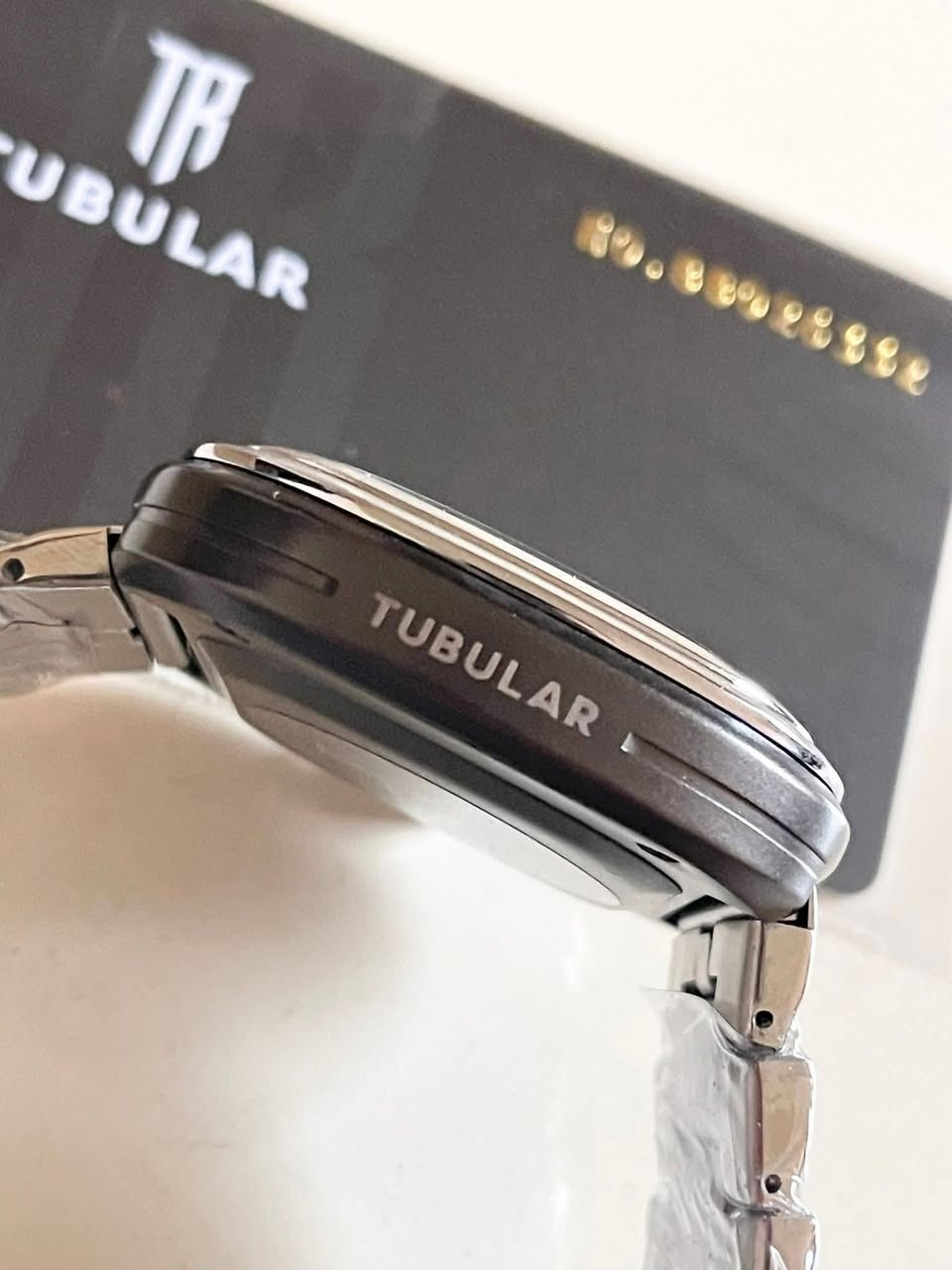 #مزاااااااااد
السلام عليكم ورحمة الله وبركاتة 

الساعة نازلة من الصفر 
يبدء المزاد من الآن وينتهي غداً في نفس الوقت النشر

#ملاحظة تباع الساعة إلى أعلى سعر ولا تسحب الساعة مطلقاً حتى وان لم تصل الى السعر المطلوب

 
توبولار TUBULAR الماركه الأمريكية الشهيره
الساعة جديدة لوك شمع مع جميع الملحقات الاصلية (العلبة وكرت الضمان والكتلوك)
•مكينه ياباني اصلي 
•سير ربر اضافي
•لون مميز جذاب 
•السير ستانلس ستيل اصلي  
•مينا 3d تتغير حسب حركة الضوء 
•نافذة تاريخ 
•قطر الساعه 44 ملم  
•ضد الماء 50 متر 
•بدن ستانلس ستيل
•بوك معلم
•ارقام واميال الساعة لامينوس
يوجد توصيل لكافة المحافظات 5 الف

الرجاء ارسال العنوان والرقم على الخاص للأعتماد قبل السوم ♥️
الرجاء ارسال العنوان والرقم على الخاص للأعتماد قبل السوم ♥️


**إذا كنت صاحب هذا الإعلان وتريد حذفه لأي سبب، رجاءا أرسل رسالة إلى الدعم الفني**