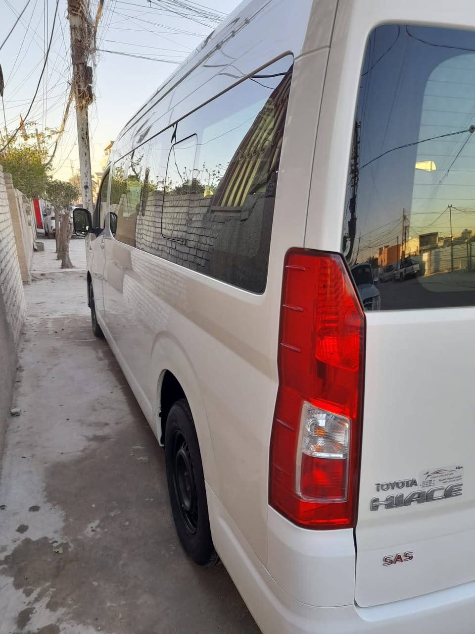 السلام عليكم
هايسه أم بوز موديل ٢٠٢٣ رقم بغداد
 فول اوتوماتيك ختم تاير
 ماشيه ٩٠ الف
بيها تبديل بنيد و جاملغ بلاد بدون صبغ
 مكاني بغداد 
***********
غير متواجد عل فيس لحد يراسلني
