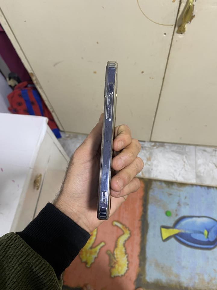 السلام عليكم ايفون 13برو ماكس للبيع نضافه فول بطاريه 76ذاكره256 سعر 650وبي مجال ***********
