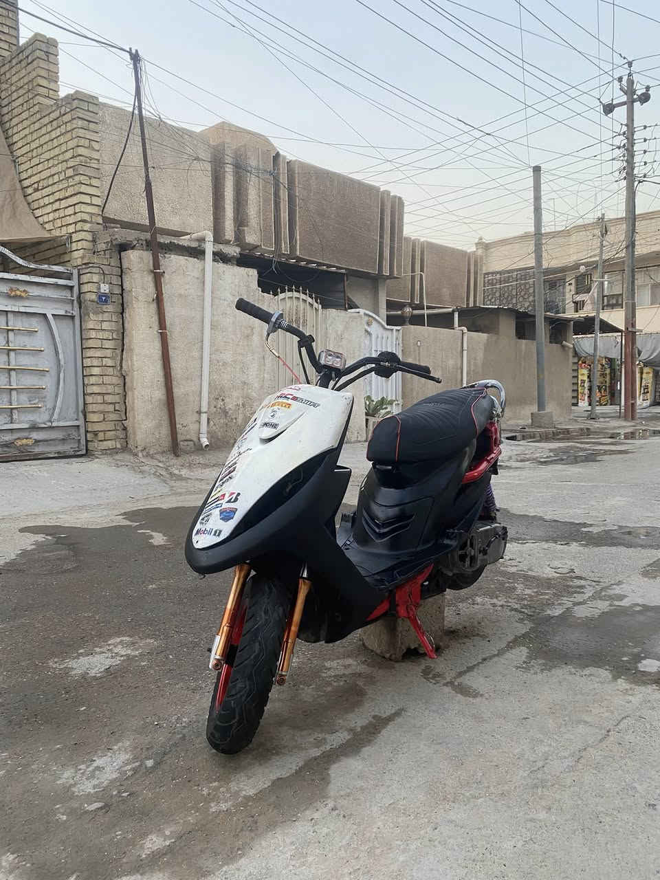 السلام عليكم ماكس عدله بوشه 55شلعه معدل بطناش 
شغاله سلف هندر كابريتر قفاز و بيها تزويد نواعم قطره وصدر وياله  
سعرها 400
مكاني البياع حي المعالف 
رقمي ‭0778 014 6225‬+وتساب

