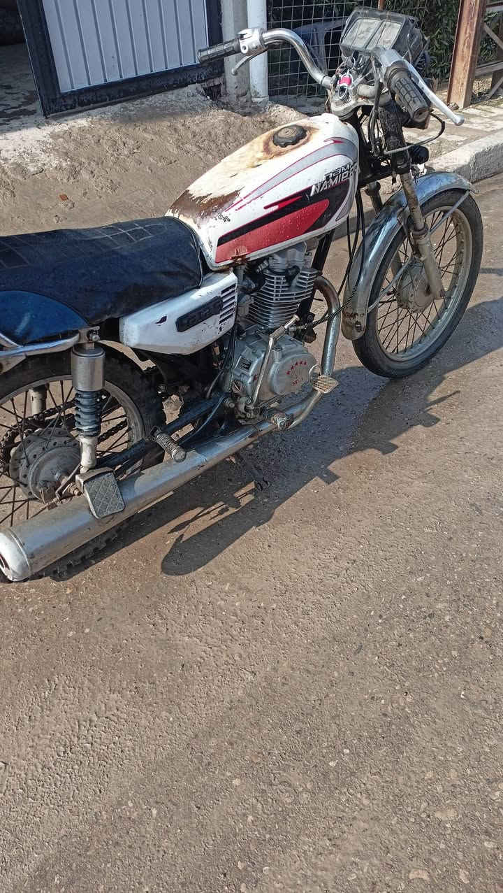 بارت خمس 99999
للبيع 
السعر 230
ويرمنيا شغالة يرادلة باتري
محرك نضيف 
***********
