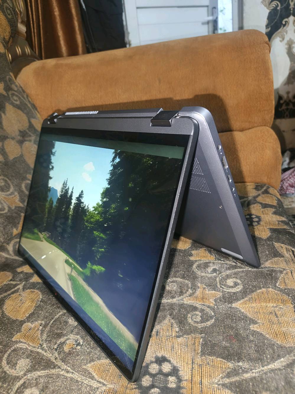 لابتوب لمس" حديث ومواصفات طيارة .. نظافة الجديد بسعر المستعمل
جهاز لينوفو راقي جداً، يفيد الطلاب والمهندسين سريع وما يعلك نهائياً ويخدمك 5 سنين بدون صفنه

​💎 المواصفات :

✅ معالج (كور i7) الجيل الثالث عشر 13 (أحدث شي نزل).

✅ ذاكرة عشوائية 16 كيكا + ذاكرة تخزين 512 كيكا

✅ شاشة لمس تنطوي 360 درجة (يصير مثل الآيباد بالضبط ) 

✅ جهاز نظيف أخو الجديد 
ملحقات ( جنطة + شاحنة اصلية + ماوس لاسلكي ) 
​🔋 شحن سريع وبطارية تدوم طويلاً وصوت عالي ونقي.

​💰 السعر: (900) وبي مجال للشراي

📍 المكان: ( بغداد )

توجد خدمة توصيل 🚕

للاستفسار : ***********